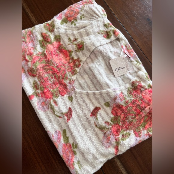 🎉LAST PIECE🎉FREE PEOPLE Bed Of Roses Sweater - Picture 8 of 10